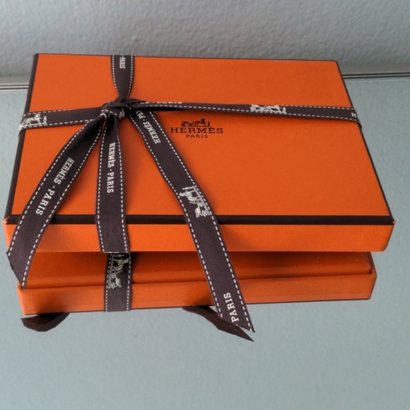 Hermes small box + ribbon+ original shipping box